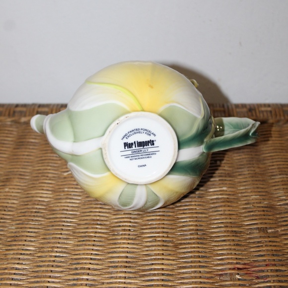 Pier 1 Imports “Ginger Lily” Hand-Painted Porcelain Teapot – Floral Sculptural D - Picture 9 of 10